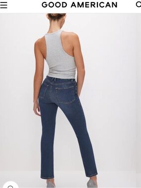 Good American Good Legs Straight Jeans Medium Blue Size 2 / 26 Stretch Contour